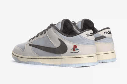 【海外スタッフより直送・正規品保証！日本未発売モデル】Travis Scott x PlayStation x Nike Dunk Low【送料無料 代金引換】
